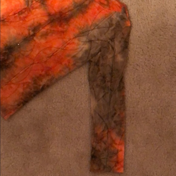 Top - Picture 3 of 3